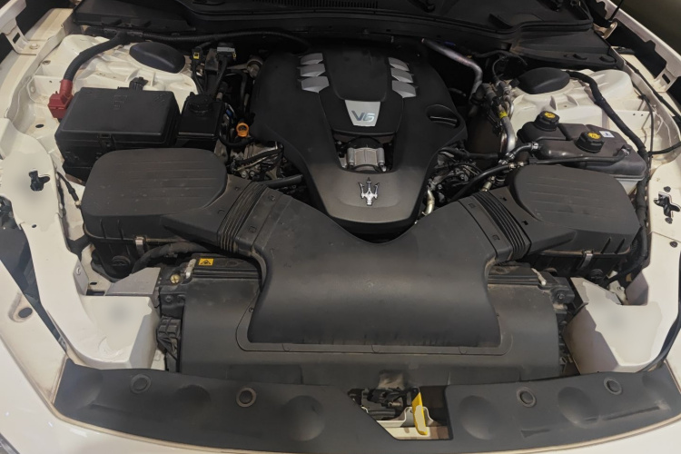 玛莎拉蒂 Ghibli 2014款 3.0T 标准版机舱底盘24