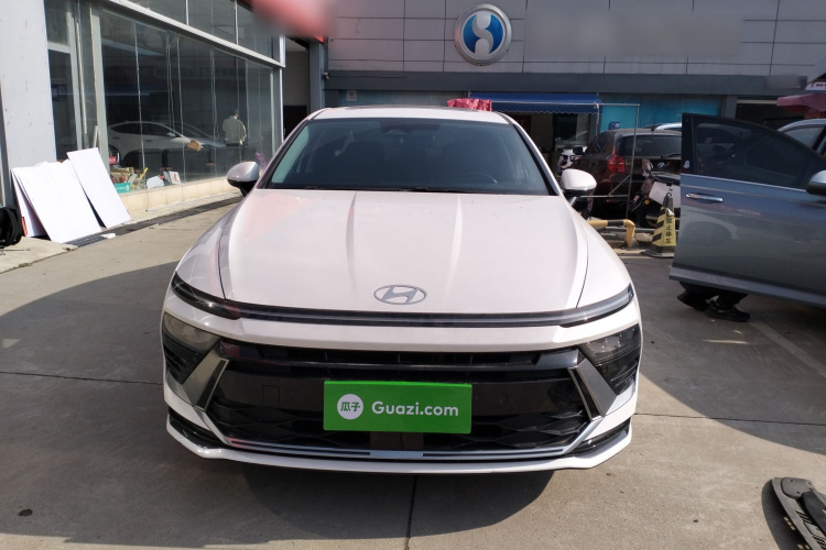 现代 索纳塔 2024款 1.5T Pro车身外观2