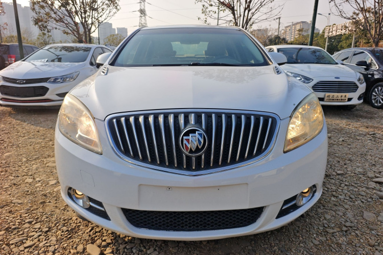 别克 英朗 2013款 GT 1.6L 手动进取版车身外观2