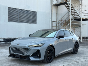 长安UNI-V 2022款 1.5T 智慧领航型