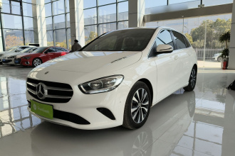 奔驰B级 2021款 B 180 时尚型