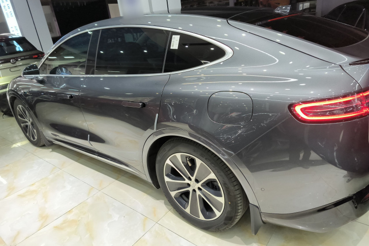 鸿蒙智行 智界R7 2024款 纯电 802km Max车身外观4