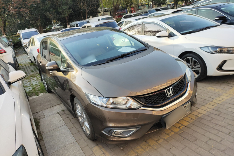 本田 杰德 2013款 1.8L 自动舒适版 5座车身外观3