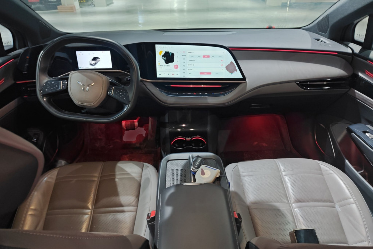 红旗EH7 2024款 820 Pro中控内饰7002