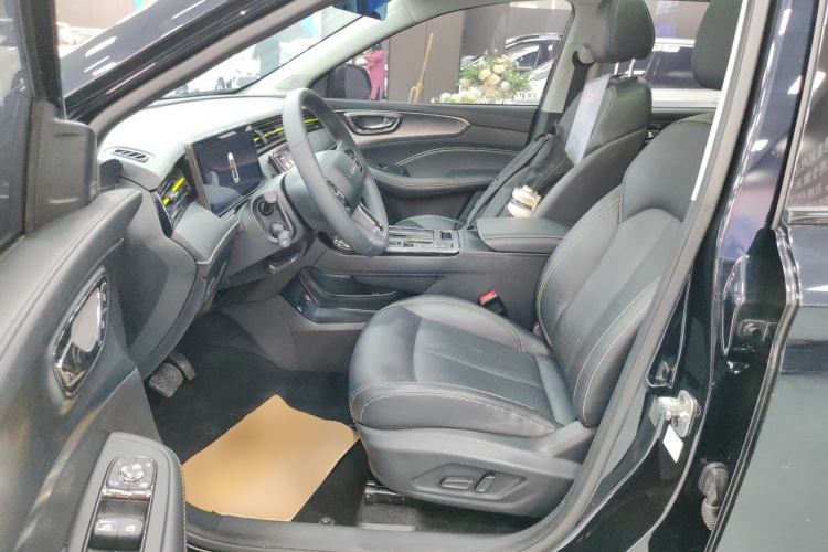 荣威RX5 2021款 PLUS 330TGI 自动国潮智享版中控内饰19