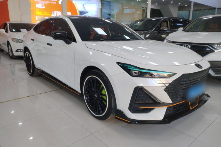 长安UNI-V 2023款 1.5T 运动版车身外观6002