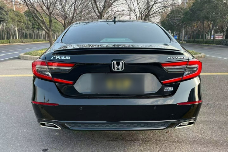 本田 雅阁 2022款 260TURBO 幻夜·尊贵版车身外观6006