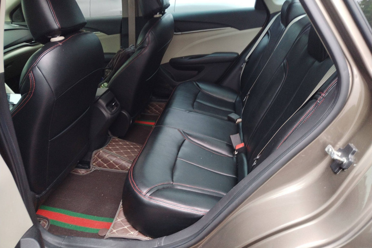 别克 英朗 2015款 15N 自动进取型中控内饰7004