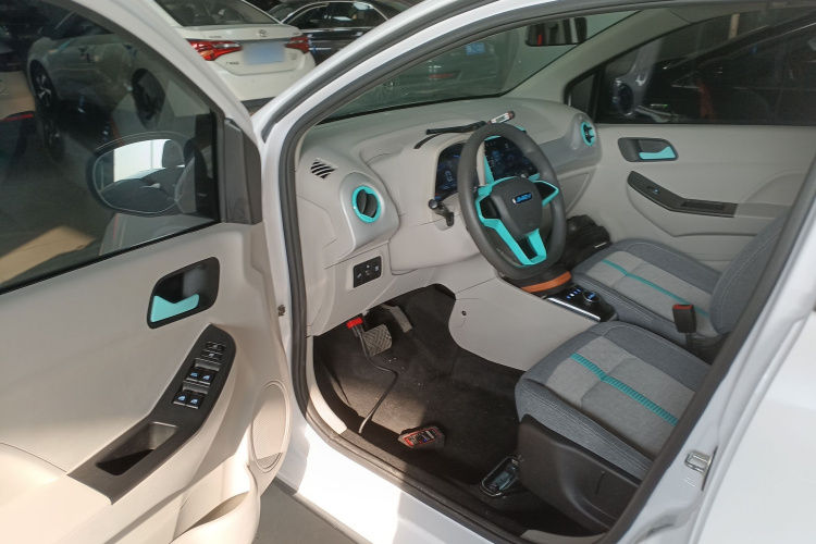 江铃集团新能源 易至EV2 2023款 吉祥版 201km 舒适型中控内饰20