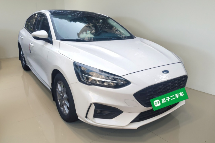 福特 福克斯 2021款 两厢 EcoBoost 180 自动锋潮型车身外观3