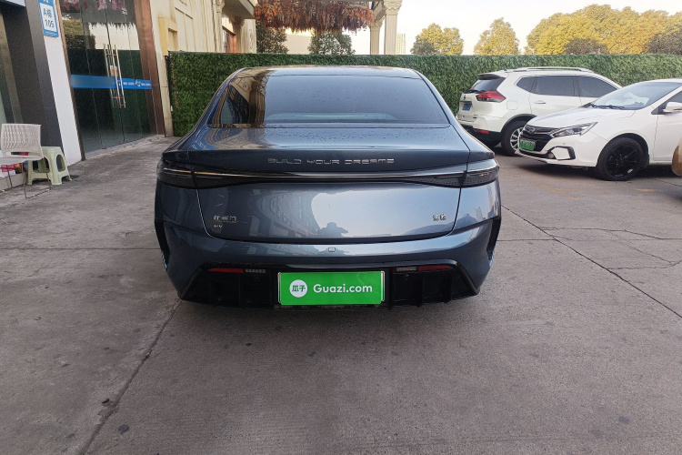 比亚迪 海豹 2022款 550km 标准续航后驱版尊贵型车身外观6004
