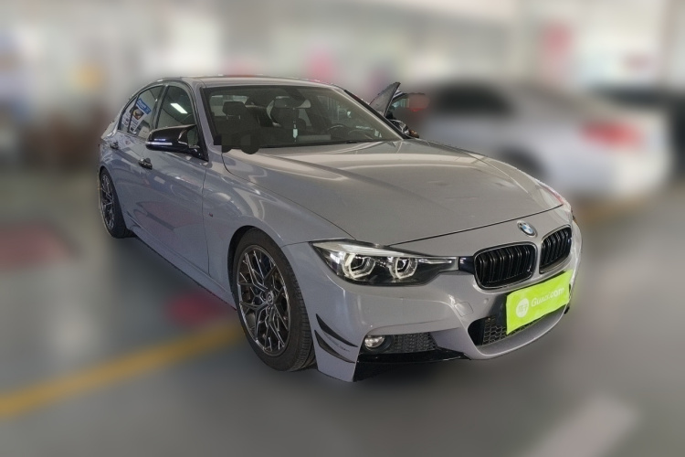 宝马3系 2019款 320i M运动曜夜版车身外观3