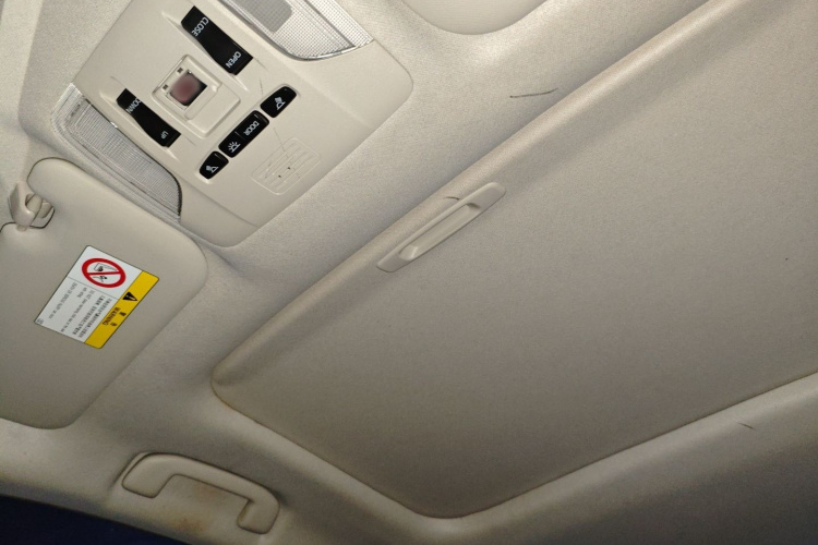 丰田 卡罗拉 2021款 1.2T S-CVT 精英版局部细节22