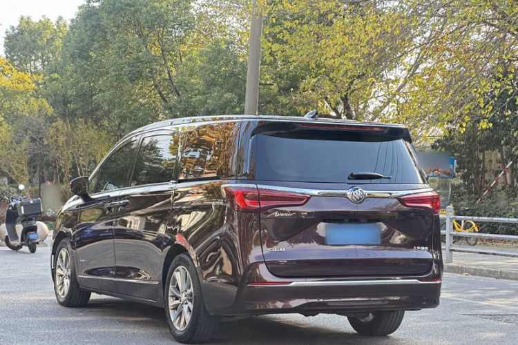 别克GL8 2020款 Avenir艾维亚 六座贤礼版车身外观6004