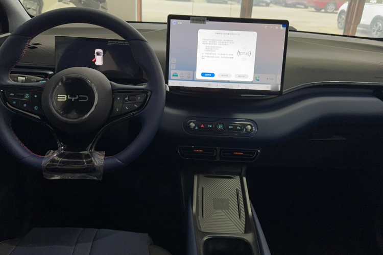 比亚迪 海鸥 2025款 智驾版 305km 自由版中控内饰7003