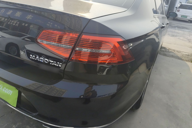 大众 迈腾 2017款 380TSI DSG 豪华型车身外观9