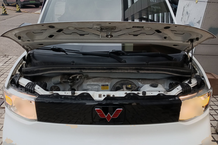 五菱汽车 宏光MINIEV 2020款 自在款 三元锂机舱底盘24