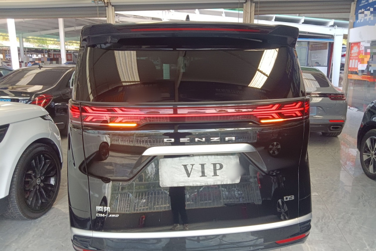 腾势D9 2022款 DM-i 970 四驱旗舰型车身外观6