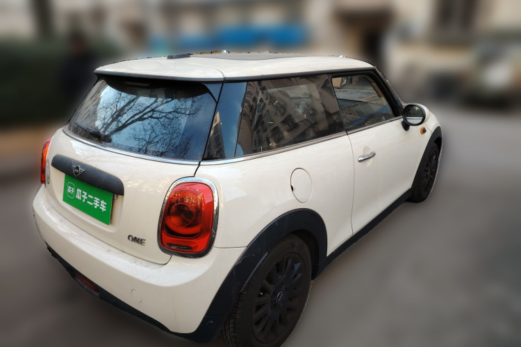 MINI 2018款 1.5T ONE PLUS车身外观7