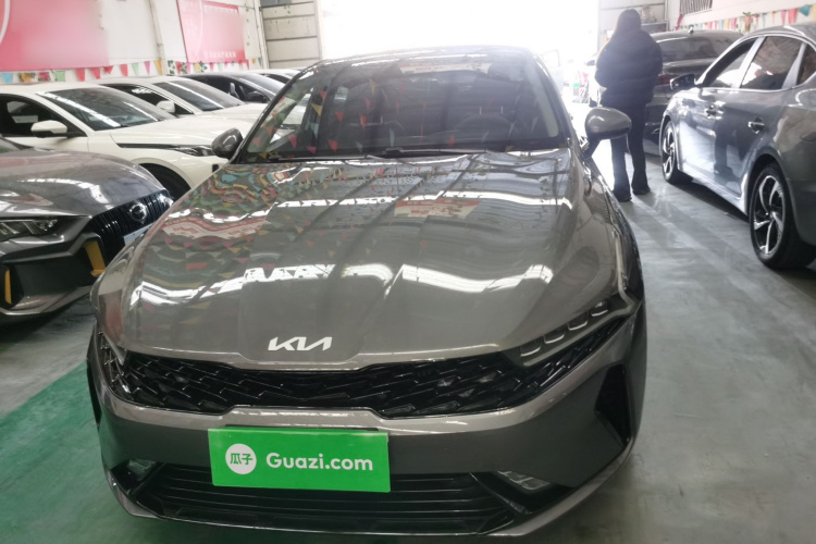 起亚K5 2021款 270T CVVD 焕新版车身外观2