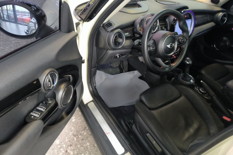 MINI 2016款 2.0T COOPER S 五门版中控内饰7003