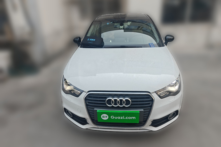 奥迪A1 2014款 30 TFSI Sportback舒适型车身外观2