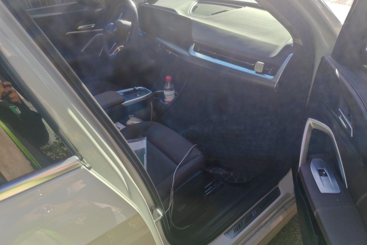 宝马X1 2023款 sDrive25Li M运动套装局部细节9005