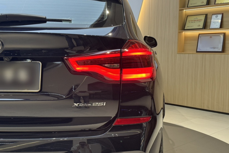 宝马X3 2019款 xDrive25i M运动套装车身外观6007