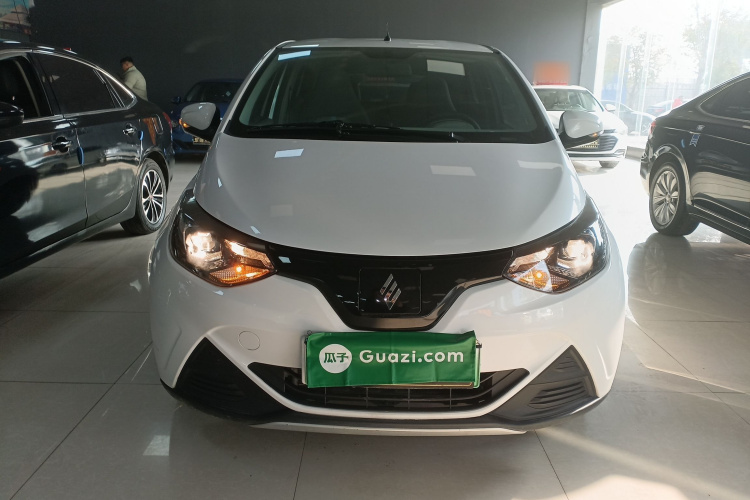 江铃集团新能源 易至EV2 2023款 吉祥版 201km 舒适型车身外观2