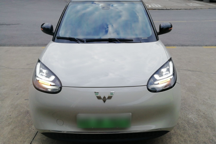 五菱汽车 五菱缤果 2023款 410km 灵犀尊享款车身外观6001