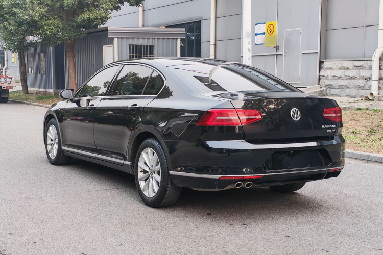 大众 迈腾 2018款 330TSI DSG 领先型车身外观6005