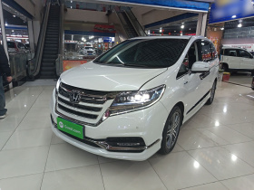 本田 艾力绅 2019款 2.0L 混动至尊版