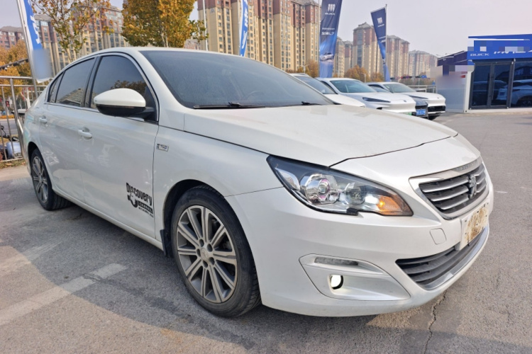 标致408 2016款 1.6T 自动豪华版车身外观3