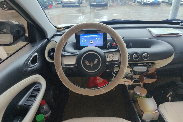 五菱汽车 五菱缤果 2024款 203km 轻享款中控内饰13