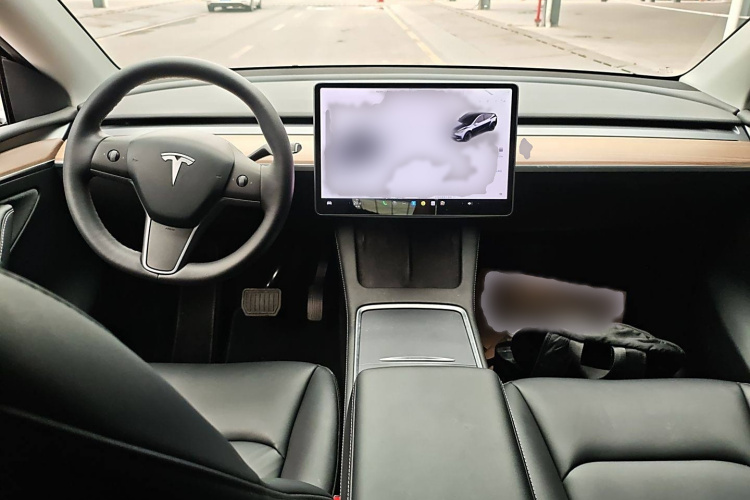 特斯拉 Model Y 2021款 标准续航后驱版中控内饰7002