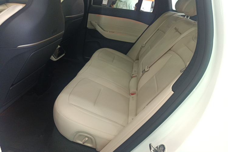 蔚来ES6 2024款 75kWh中控内饰21