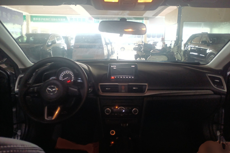 马自达3 昂克赛拉 2017款 三厢 1.5L 自动豪华型 国V中控内饰12