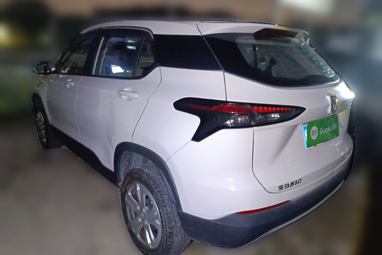 宝骏510 2021款 1.5L CVT劲享型车身外观5