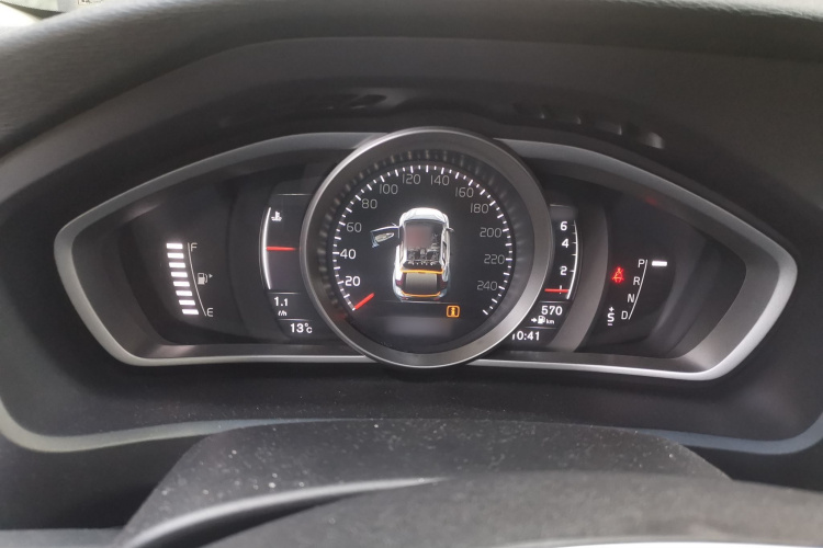 沃尔沃V40 2017款 T3 智雅版局部细节14