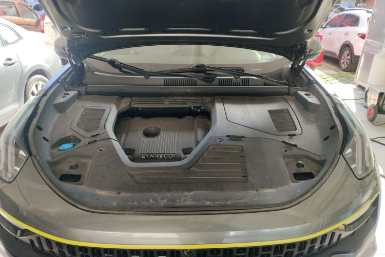 领克05 2020款 2.0TD 两驱耀Plus局部细节24