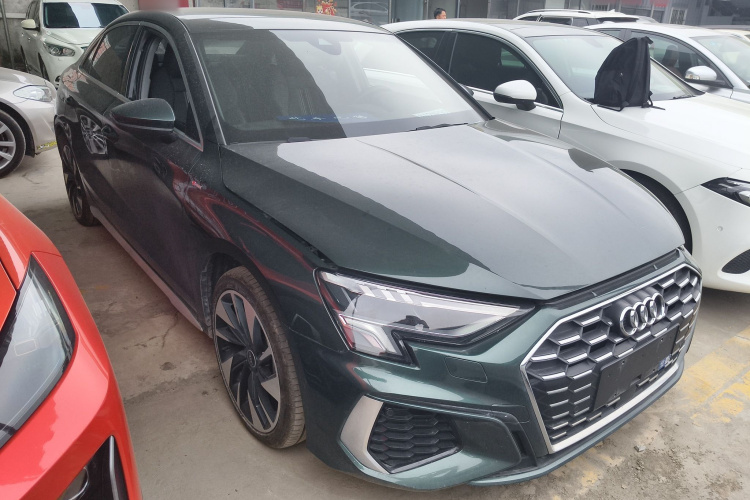 奥迪A3 2022款 A3L Limousine 35 TFSI 时尚运动型车身外观3