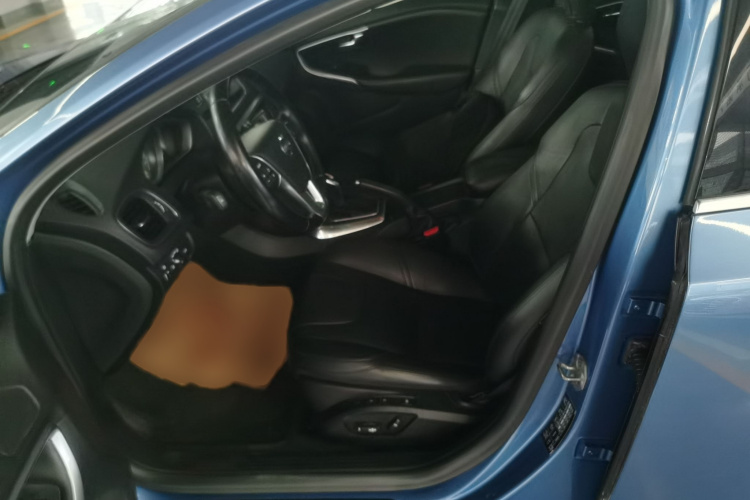 沃尔沃V40 2015款 1.6T 智雅版局部细节19