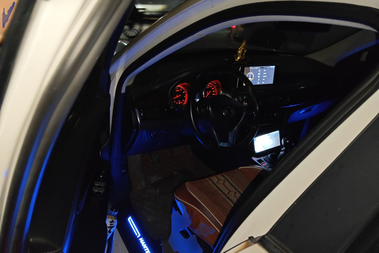 汉腾汽车 汉腾X7 2016款 1.5T 手动尊享型中控内饰20