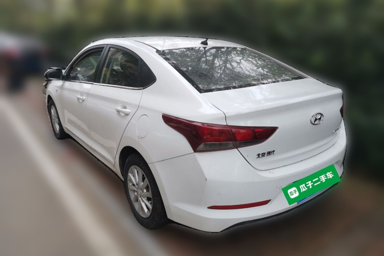 现代 悦纳 2016款 1.4L 自动炫酷版GLS车身外观6003