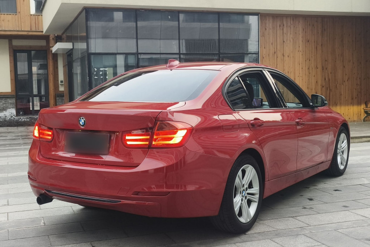 宝马3系 2015款 316i 运动设计套装车身外观6004