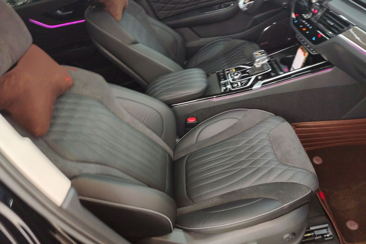 红旗HS5 2022款 改款 2.0T 智联旗领版局部细节41