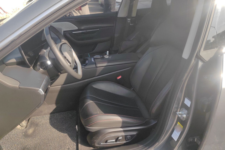 小鹏P7 2022款 480N+中控内饰19