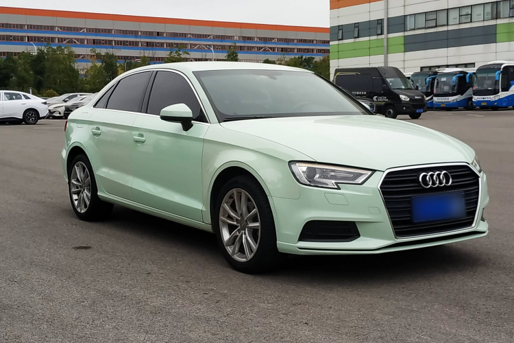 奥迪A3 2018款 30周年年型 Limousine 35 TFSI 进取型车身外观6007