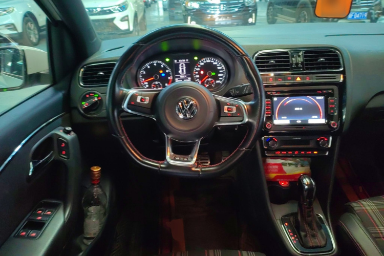 大众 Polo 2016款 1.4TSI GTI中控内饰13