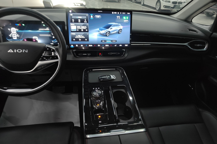 埃安 AION V 2022款 Plus 70 智享科技版 三元锂局部细节16